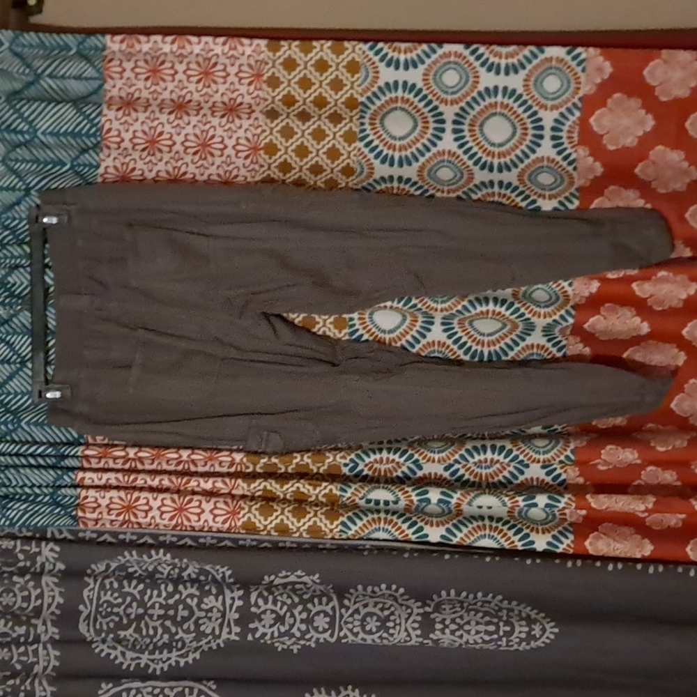cargo pants - Picture 2 of 4